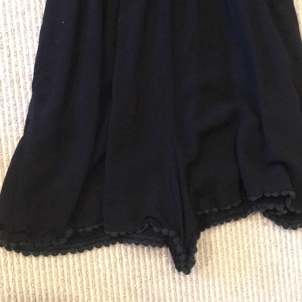 SIMPLE BLACK ROMPER - Picture 4 of 6